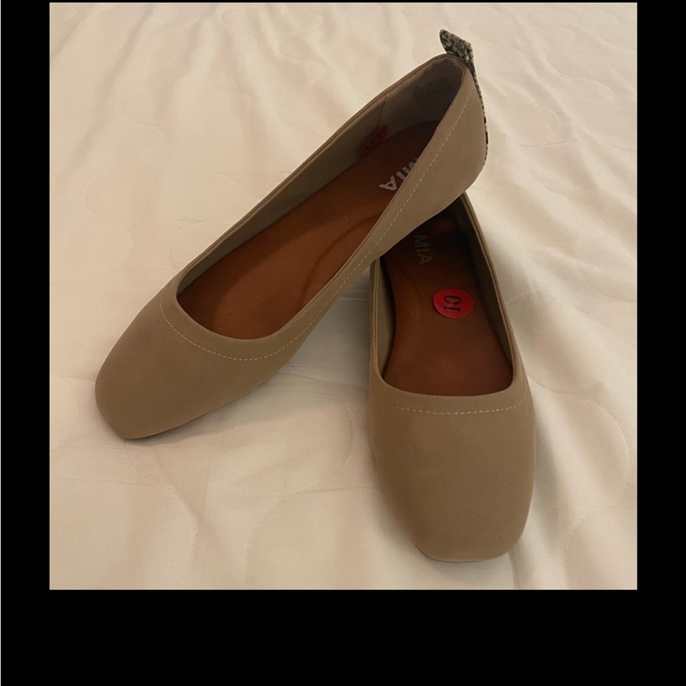 MIA Beige Flats with Black & White Snakeskin Heel Accent